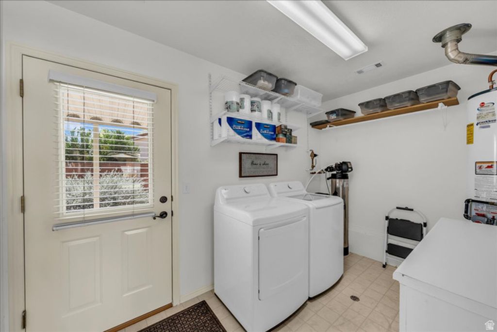 Image 14 of property listing at 1050 W RED HILLS PKWY #77, Washington, UT 84780