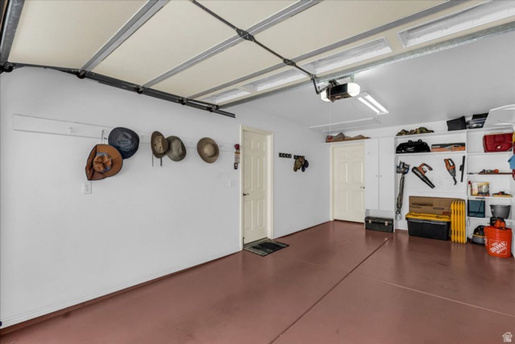 Image 15 of property listing at 1050 W RED HILLS PKWY #77, Washington, UT 84780