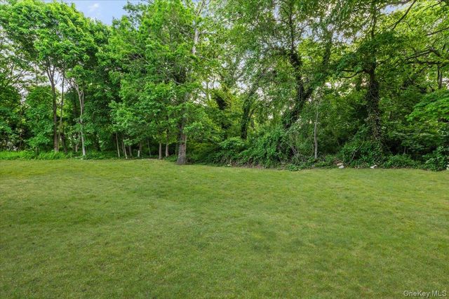 12 Lewis Street, Wyandanch, NY 11798