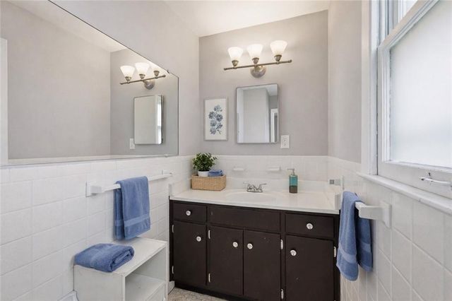 3527 S Adams Avenue, Independence, MO 64055