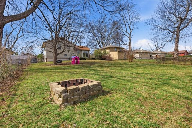 3527 S Adams Avenue, Independence, MO 64055