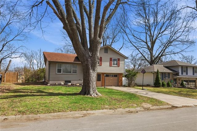3527 S Adams Avenue, Independence, MO 64055