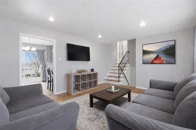 3527 S Adams Avenue, Independence, MO 64055