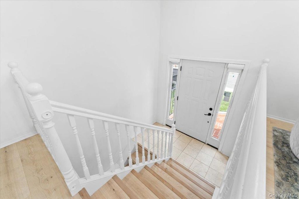 15 Church Street, Great Neck, NY 11023 — photo 3