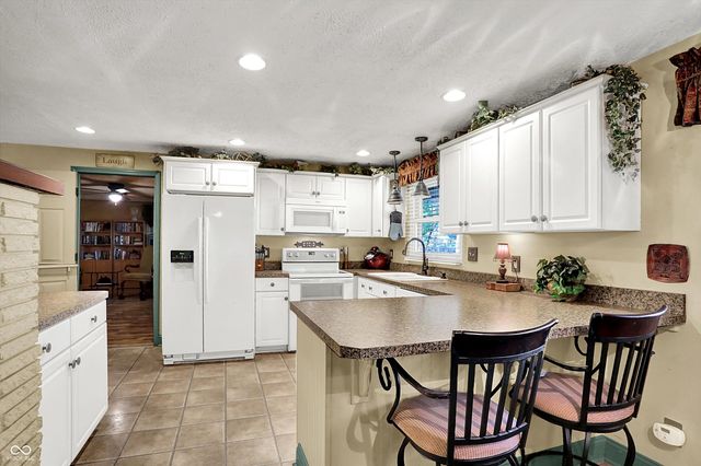 11833 Hoster Road, Carmel, IN 46033