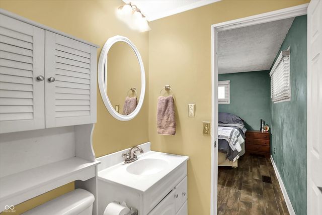 11833 Hoster Road, Carmel, IN 46033