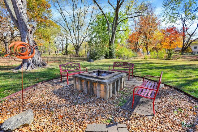 11833 Hoster Road, Carmel, IN 46033