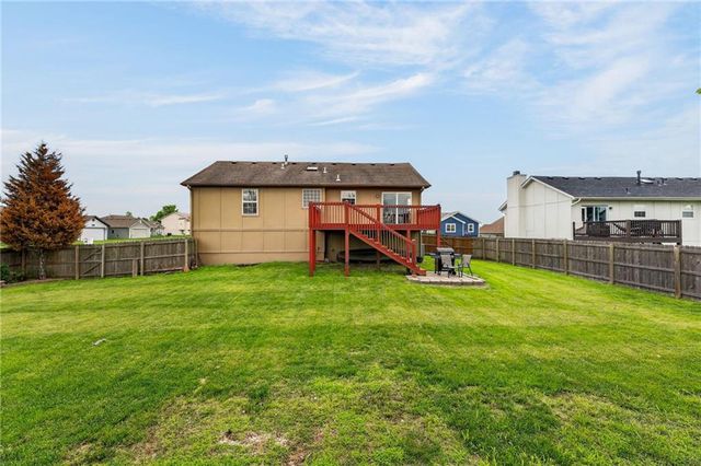 1204 Dogwood Drive, Greenwood, MO 64034
