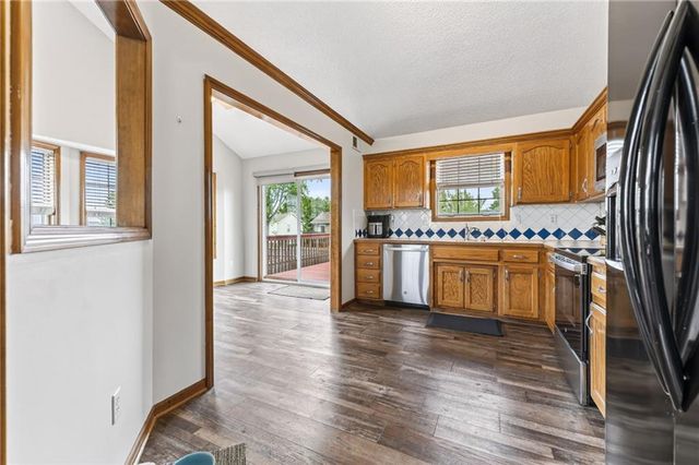 1204 Dogwood Drive, Greenwood, MO 64034