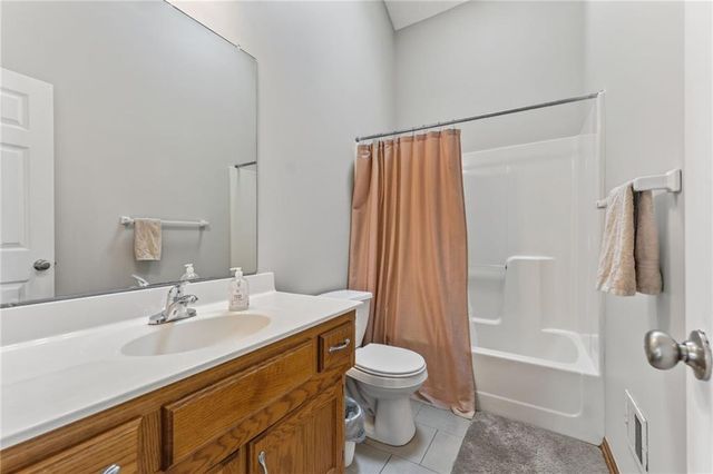 1204 Dogwood Drive, Greenwood, MO 64034