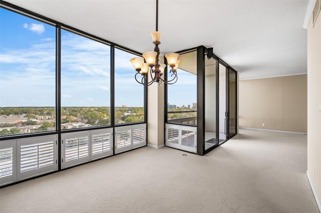 1111 Bering Drive 1005, Houston, TX 77057