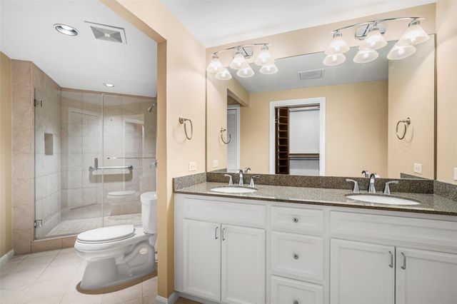 1111 Bering Drive 1005, Houston, TX 77057