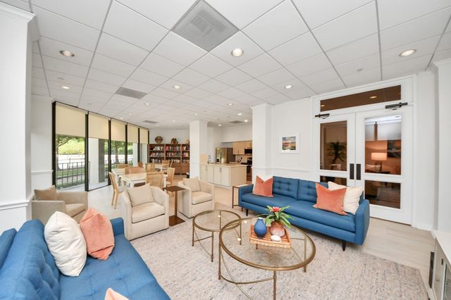 1111 Bering Drive 1005, Houston, TX 77057