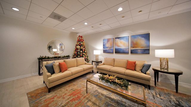 1111 Bering Drive 1005, Houston, TX 77057