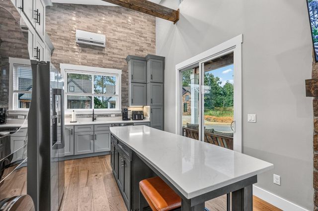 298 Idle Place Circle, Rossville, GA 30741
