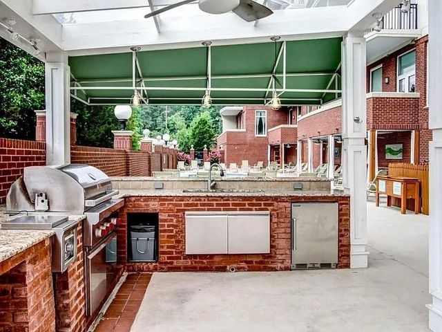 3820 Roswell NE Road 903, Atlanta, GA 30342