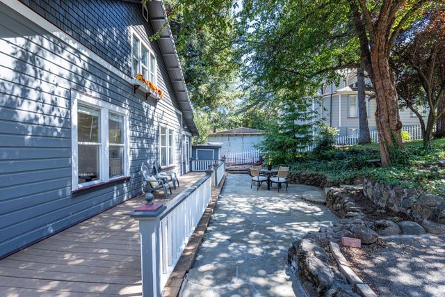 375 Linden Ave, Auburn, CA 95603