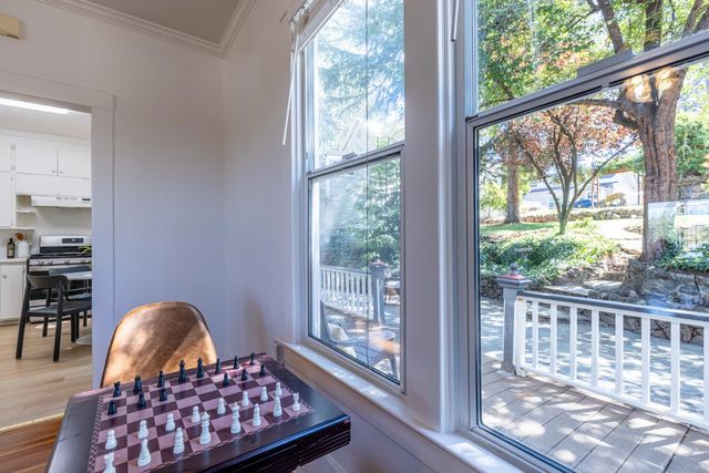 375 Linden Ave, Auburn, CA 95603
