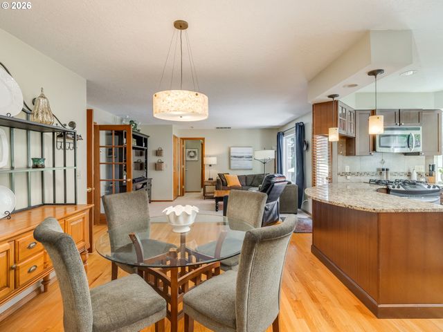 16843 Nw YORKTOWN Dr, Beaverton, OR 97006