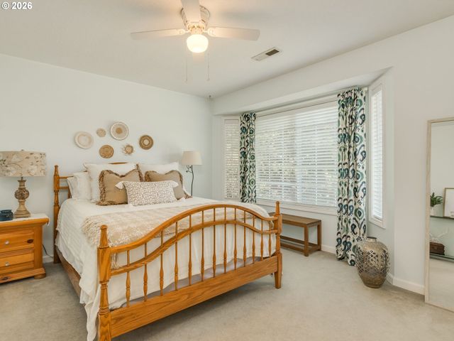 16843 Nw YORKTOWN Dr, Beaverton, OR 97006