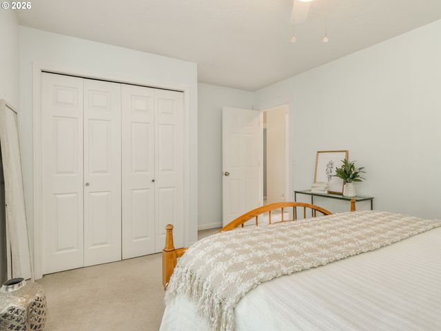 16843 Nw YORKTOWN Dr, Beaverton, OR 97006