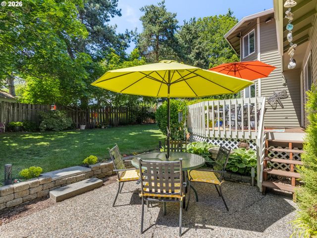 16843 Nw YORKTOWN Dr, Beaverton, OR 97006