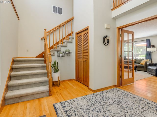 16843 Nw YORKTOWN Dr, Beaverton, OR 97006