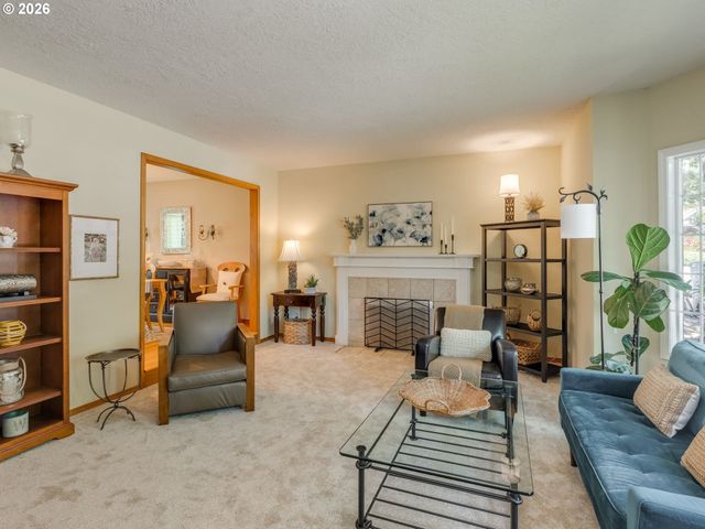 16843 Nw YORKTOWN Dr, Beaverton, OR 97006