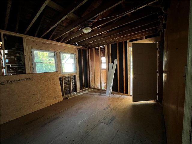 6 Green Acre NE Road, Rome, GA 30165