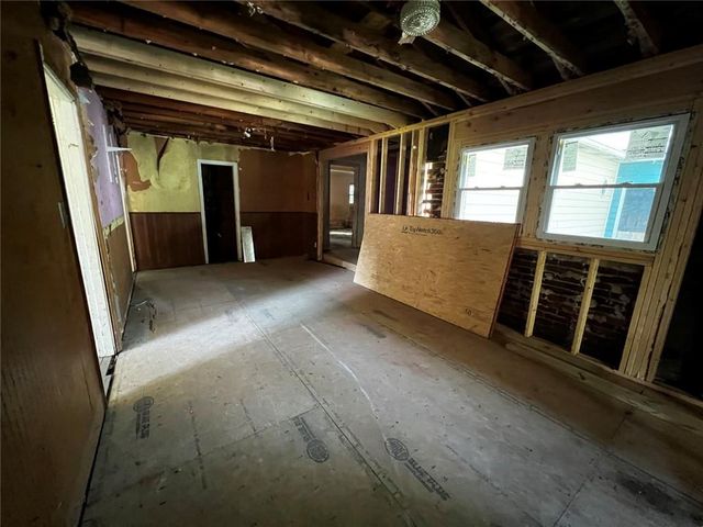 6 Green Acre NE Road, Rome, GA 30165