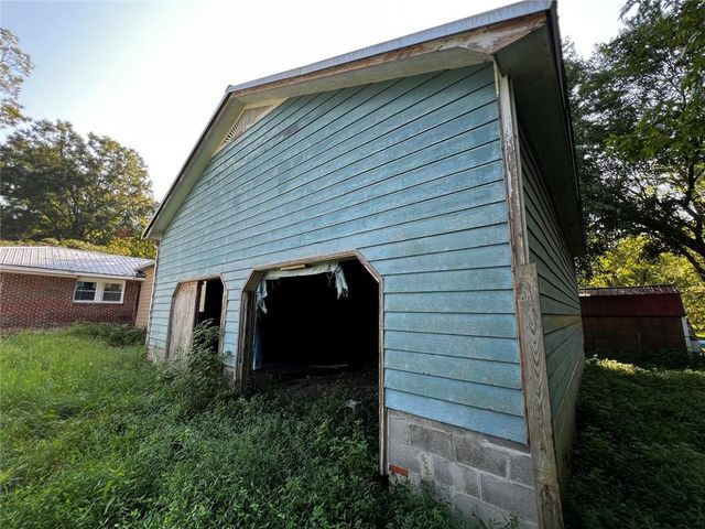 6 Green Acre NE Road, Rome, GA 30165