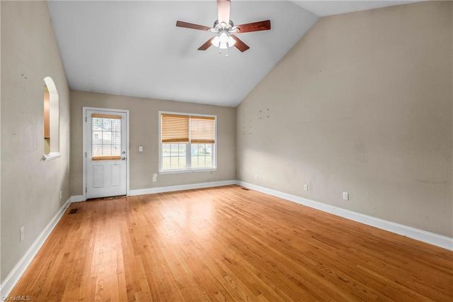 2829 Old US Highway 421 W, Yadkinville, NC 27055