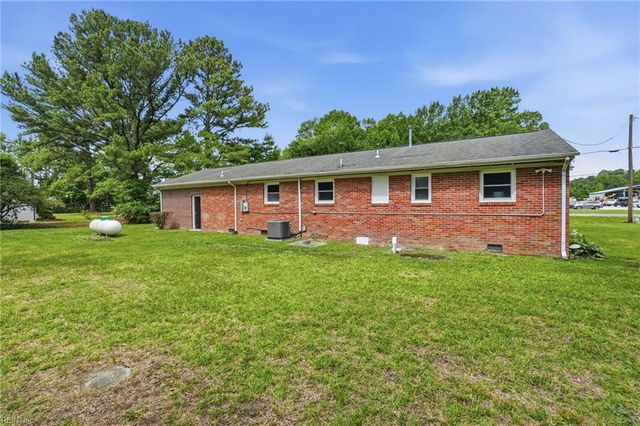 3716 Nansemond PW, Suffolk, VA 23435