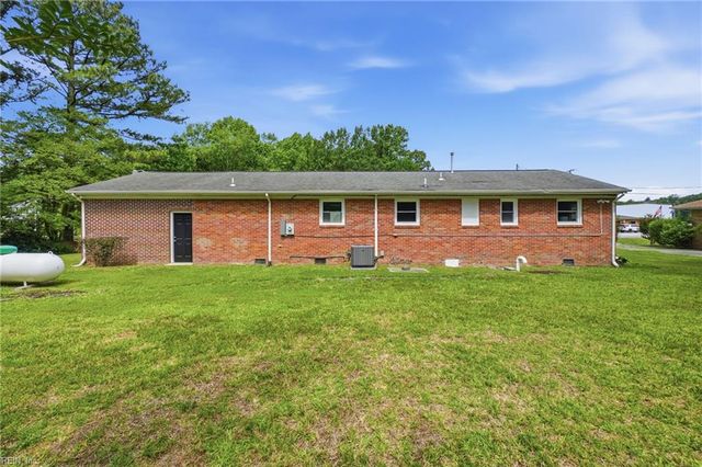 3716 Nansemond PW, Suffolk, VA 23435