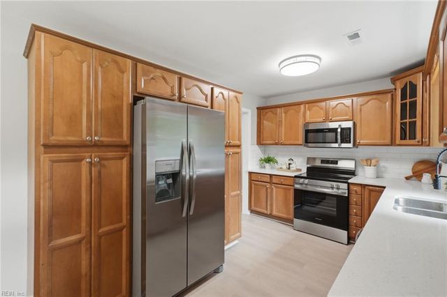 3716 Nansemond PW, Suffolk, VA 23435
