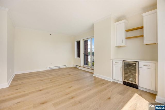 6315 City Place, Edgewater, NJ 07020