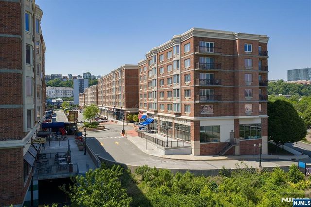 6315 City Place, Edgewater, NJ 07020