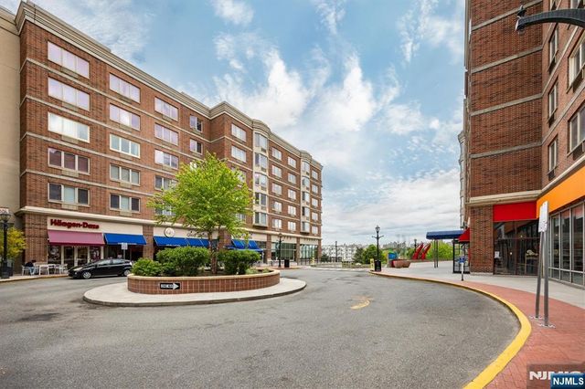 6315 City Place, Edgewater, NJ 07020