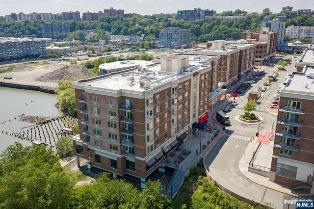6315 City Place, Edgewater, NJ 07020