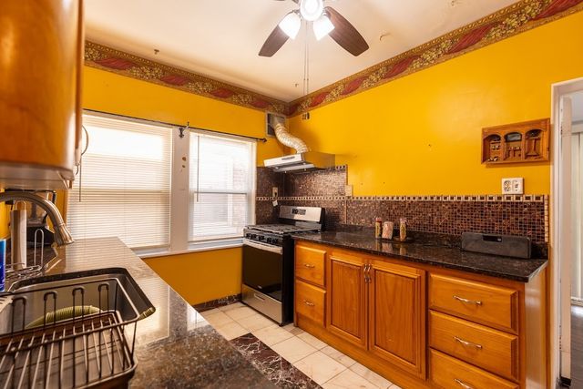 6840 29th Place, Berwyn, IL 60402