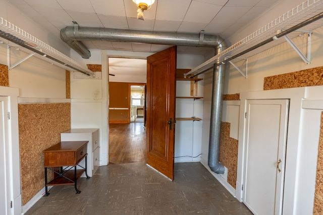 6840 29th Place, Berwyn, IL 60402