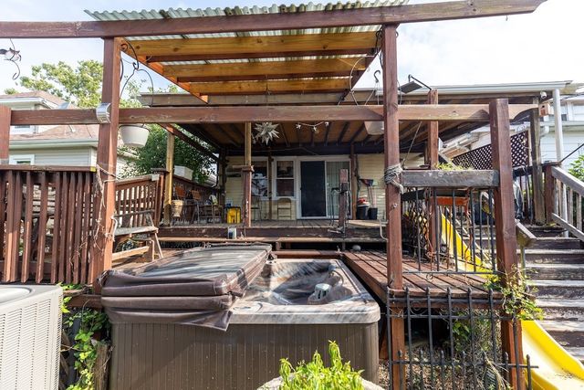 6840 29th Place, Berwyn, IL 60402