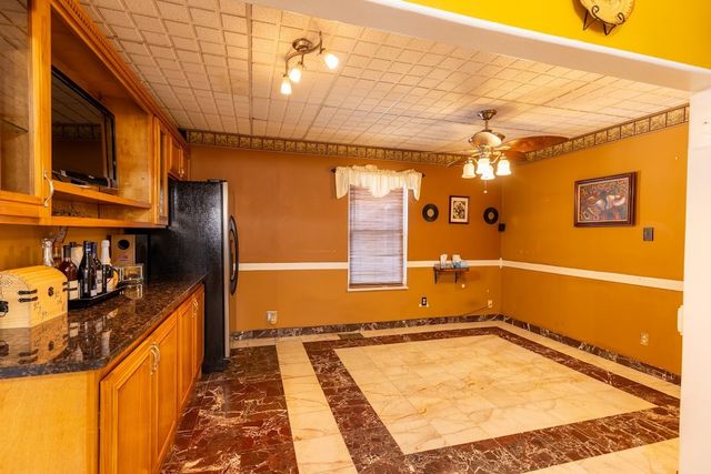 6840 29th Place, Berwyn, IL 60402