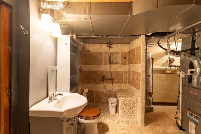 6840 29th Place, Berwyn, IL 60402