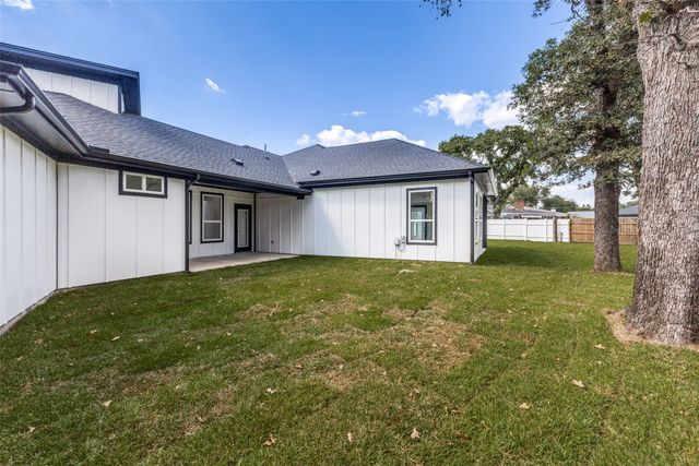 18508 Hickory Circle, Kemp, TX 75143