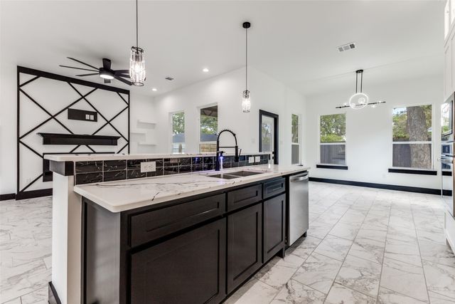 18508 Hickory Circle, Kemp, TX 75143