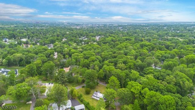 108 Midwood Way, Woodbridge Twp., NJ 07067