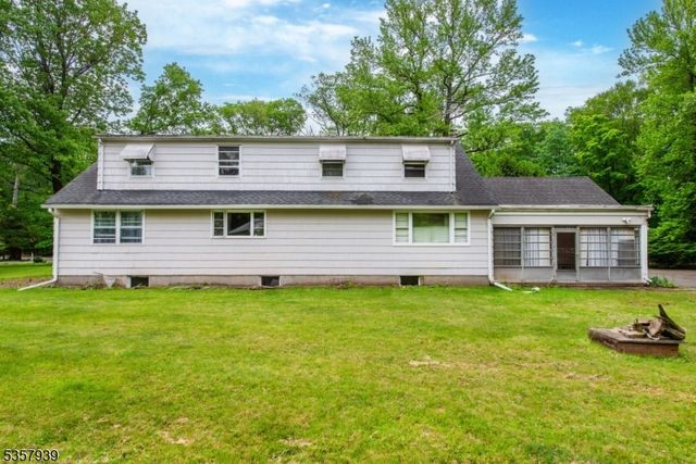 108 Midwood Way, Woodbridge Twp., NJ 07067