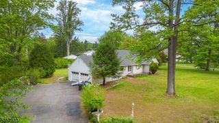 108 Midwood Way, Woodbridge Twp., NJ 07067