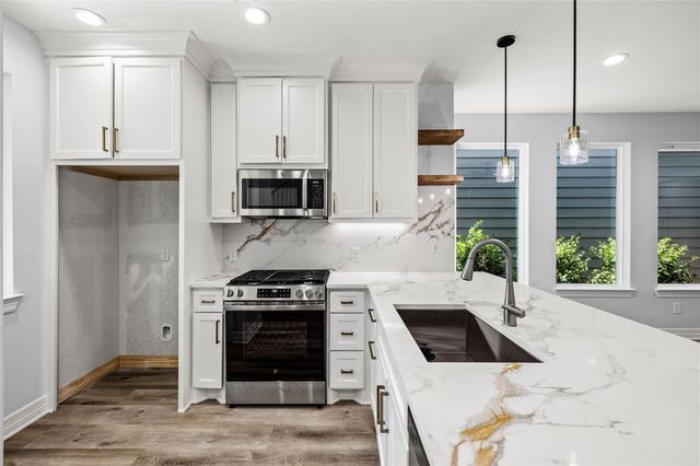 115 Capetown, Montgomery, TX 77356